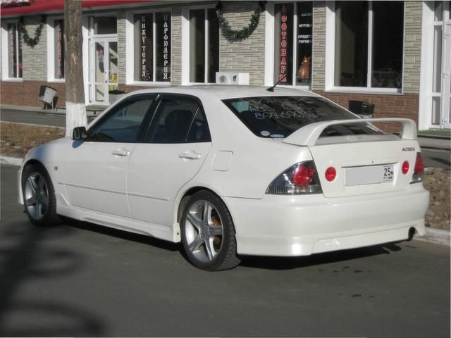 1999 Toyota Altezza