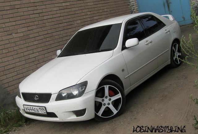 1999 Toyota Altezza