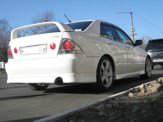 1999 Toyota Altezza