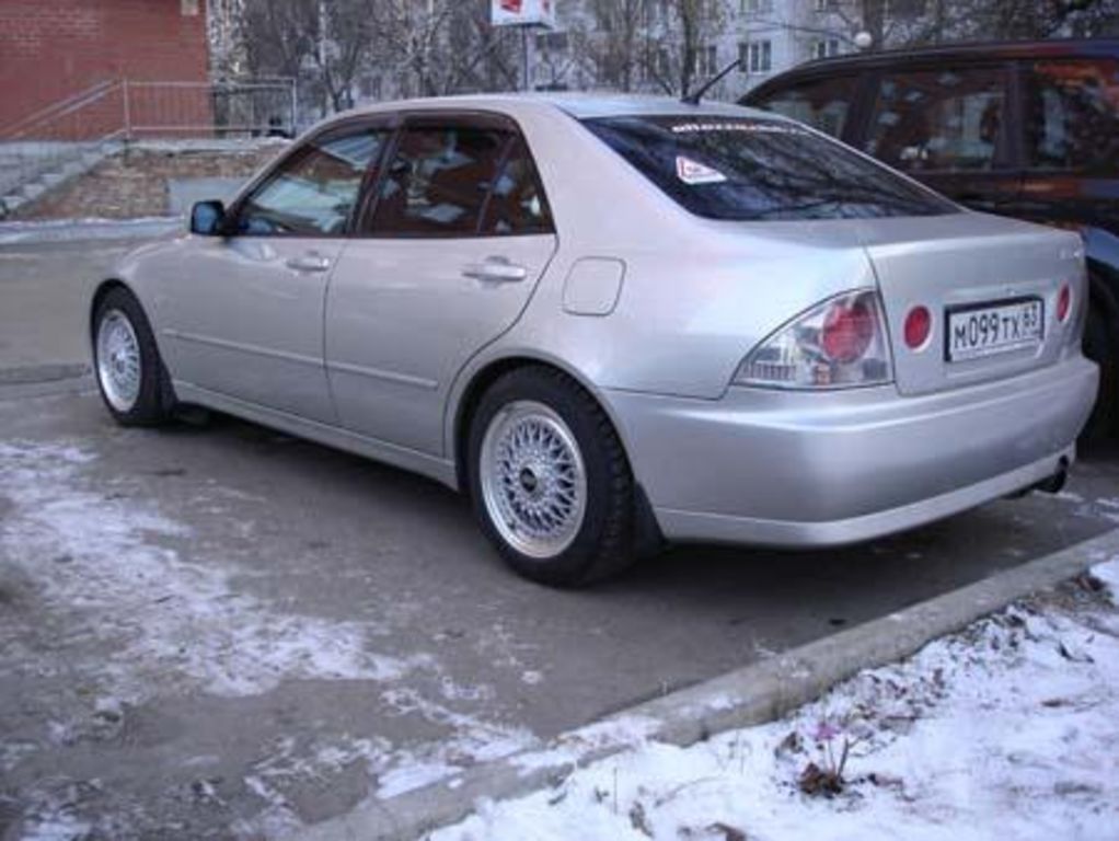 1999 Toyota Altezza