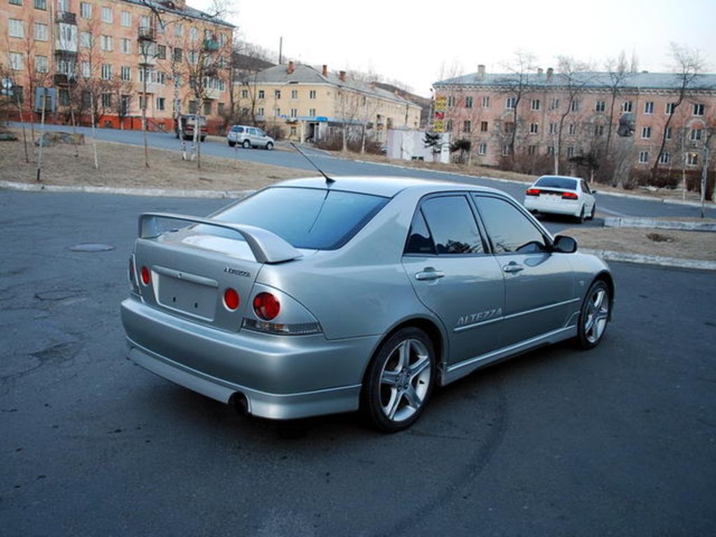 1999 Toyota Altezza