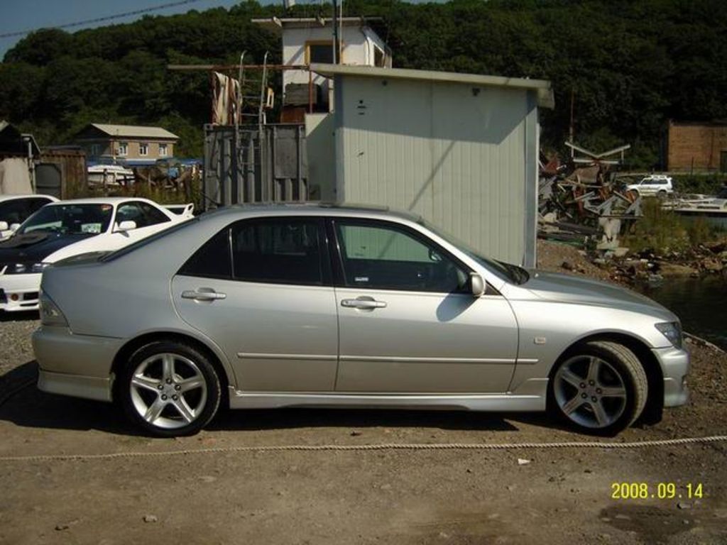 1999 Toyota Altezza