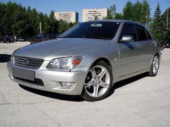 1999 Toyota Altezza Pics