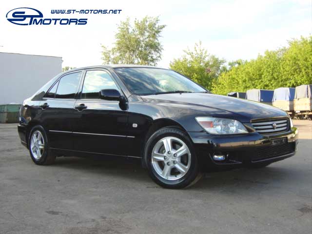 1999 Toyota Altezza Photos
