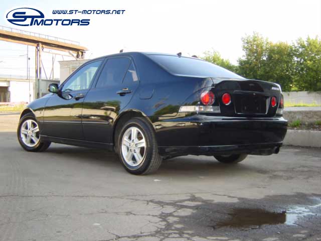 1999 Toyota Altezza Photos