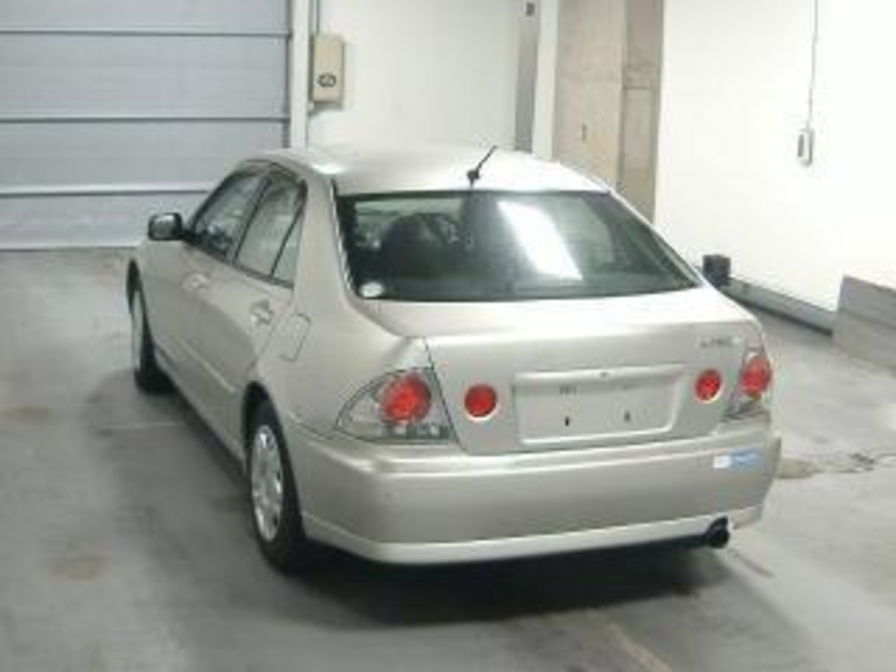 1999 Toyota Altezza Pics
