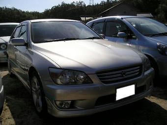 2000 Toyota Altezza