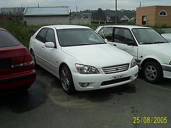 2000 Toyota Altezza