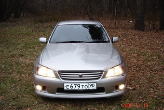 2000 Toyota Altezza