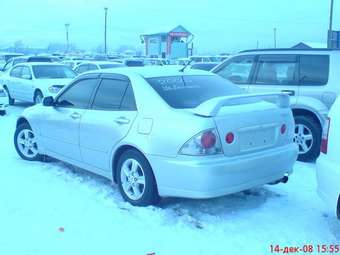 2000 Toyota Altezza