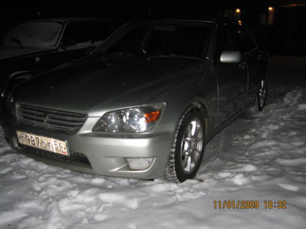 2000 Toyota Altezza