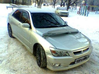 2000 Toyota Altezza