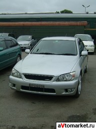 2000 Toyota Altezza Pictures