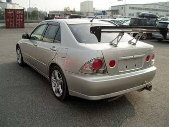 2000 Toyota Altezza Images