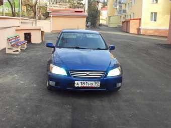 2000 Toyota Altezza Pictures