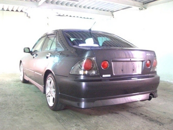 2001 Altezza