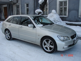 2001 Toyota Altezza