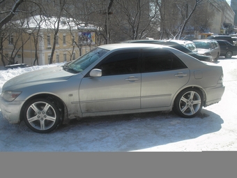 2001 Toyota Altezza