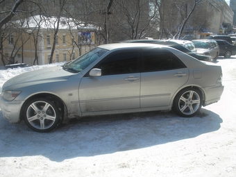 2001 Toyota Altezza