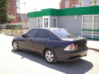 2001 Toyota Altezza