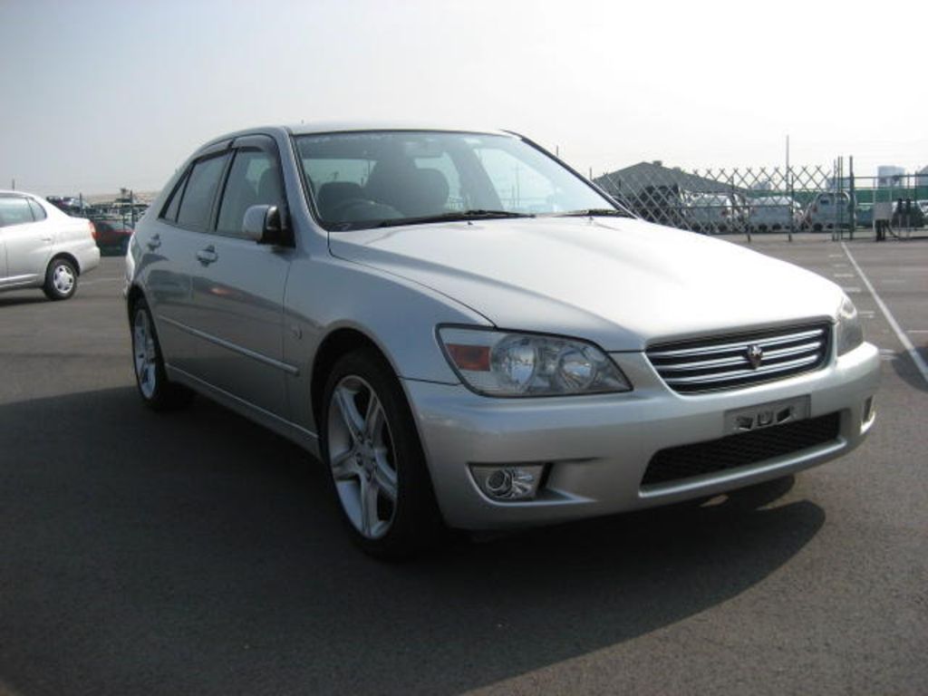 2001 Toyota Altezza