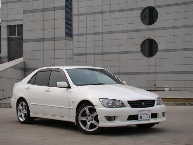 2001 Toyota Altezza