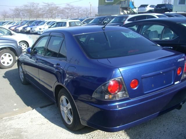 2001 Toyota Altezza