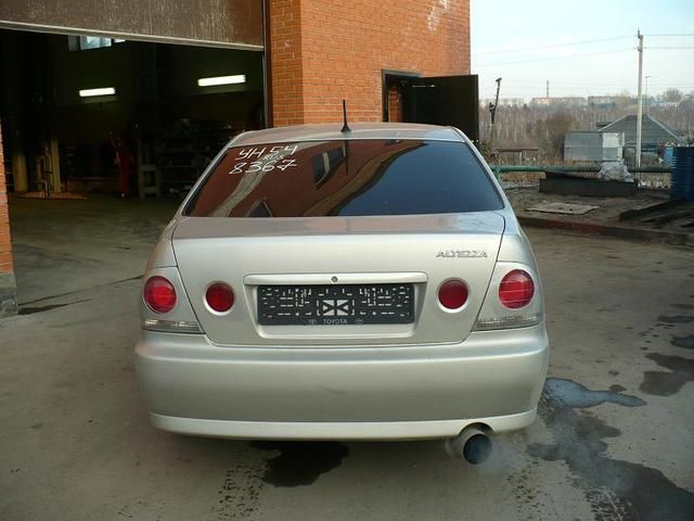 2001 Toyota Altezza