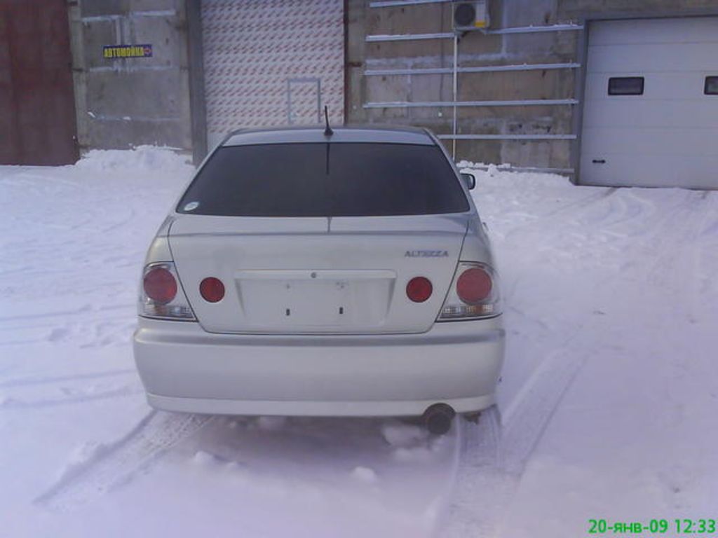 2001 Toyota Altezza