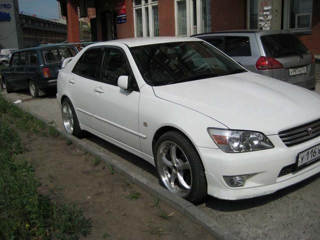 2001 Toyota Altezza