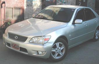 2001 Toyota Altezza