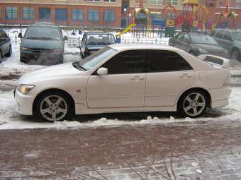 2001 Toyota Altezza Pictures