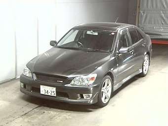 2001 Toyota Altezza Pictures