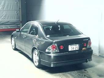 2001 Toyota Altezza Photos