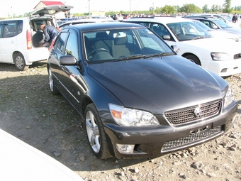 2002 Toyota Altezza