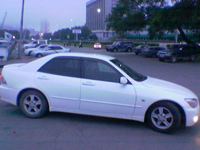 2002 Toyota Altezza