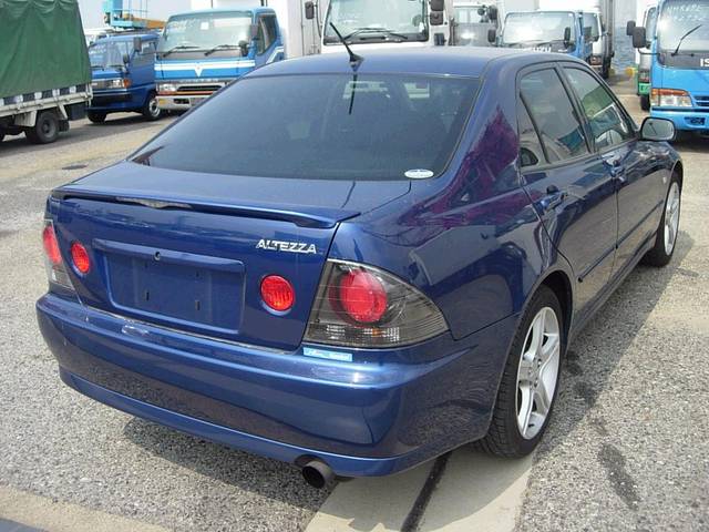 2002 Toyota Altezza
