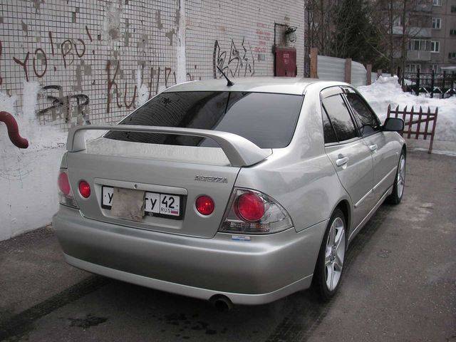 2002 Toyota Altezza