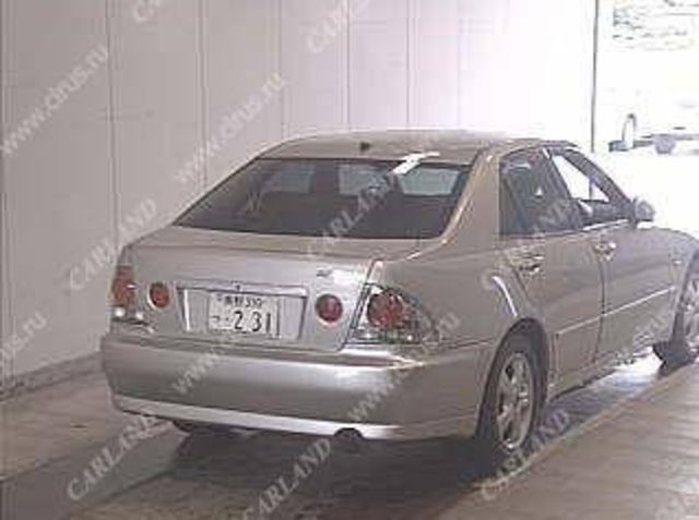 2002 Toyota Altezza