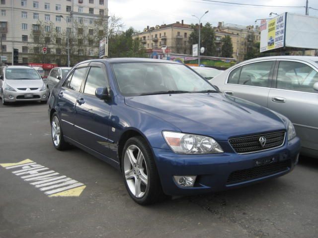 2002 Toyota Altezza