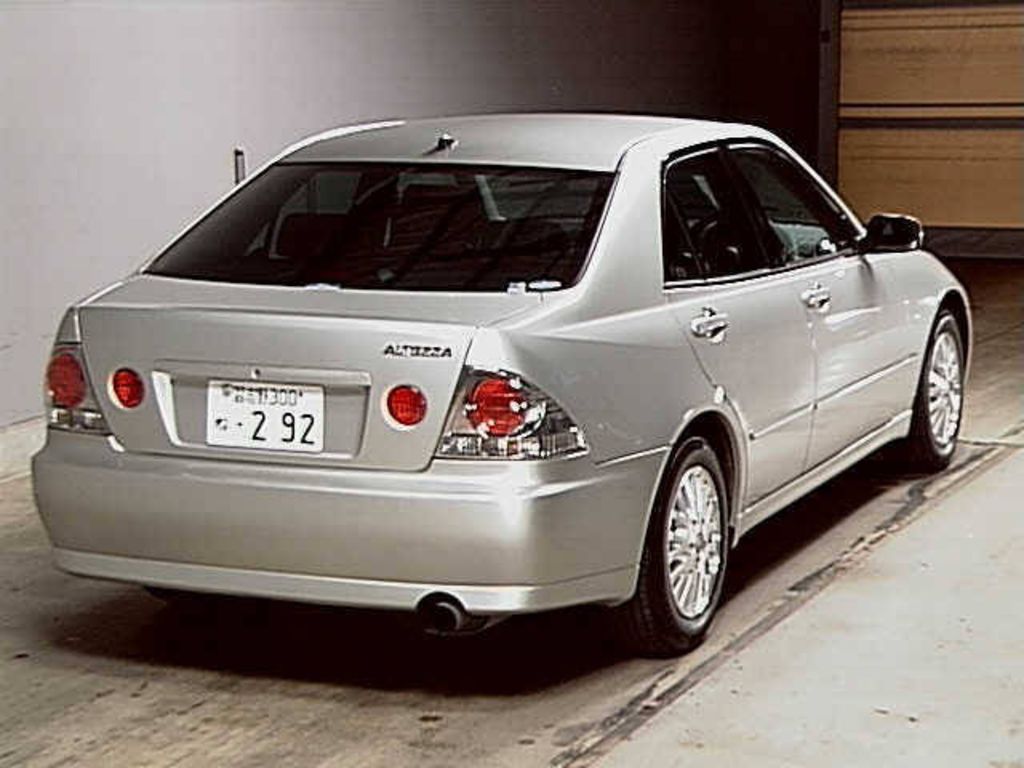 2002 Toyota Altezza