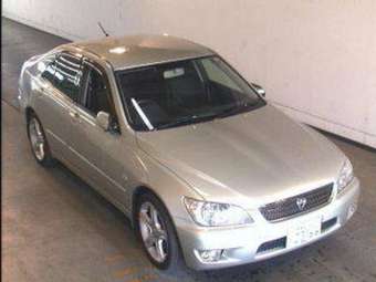 2002 Toyota Altezza Photos