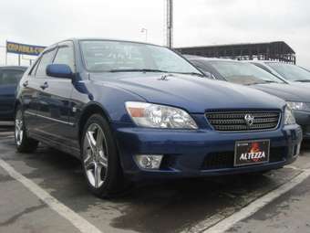 2002 Toyota Altezza Pictures