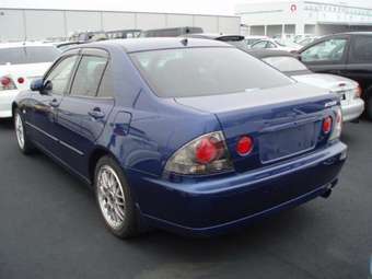 2002 Toyota Altezza Photos