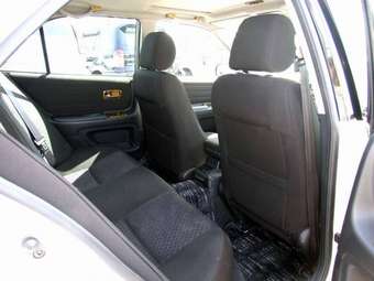 2002 Toyota Altezza Pictures