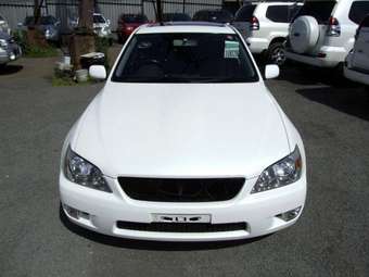 2002 Toyota Altezza Pics