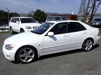 2002 Toyota Altezza Photos