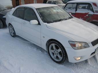 2002 Toyota Altezza Pictures