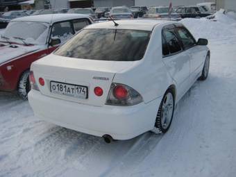 2002 Toyota Altezza Pictures