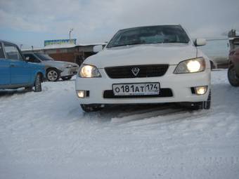 2002 Toyota Altezza Photos